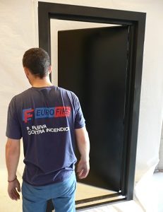 Mantenimiento de puertas